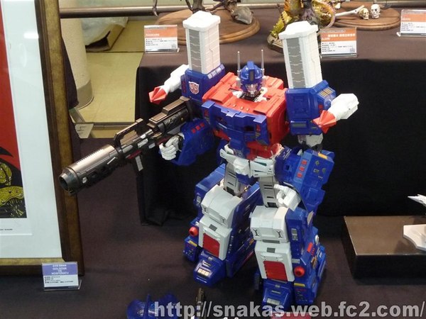 Super Festival 72   Photos Of Ultimetal Ultra Magnus Legends E Hobby Convobat From Japanese Toy Show  (16 of 20)
